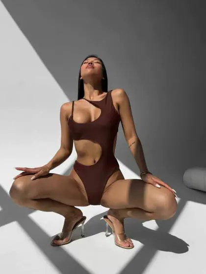 Купальник суцільний Shine з Push-Up, коричневий